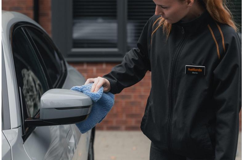 Hal Advanced Edgeless Ultra Plush Microfibre Cloths 3 pack Hal Advanced Edgeless Ultra Plush Microfibre Cloths 3 pack