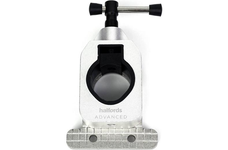 Halfords Advanced Saw Guide Halfords Advanced Saw Guide