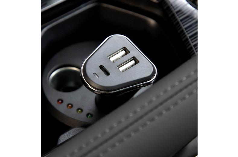 Halfords Dual USB-A and USB-C In-Car Charger Halfords Dual USB-A and USB-C In-Car Charger