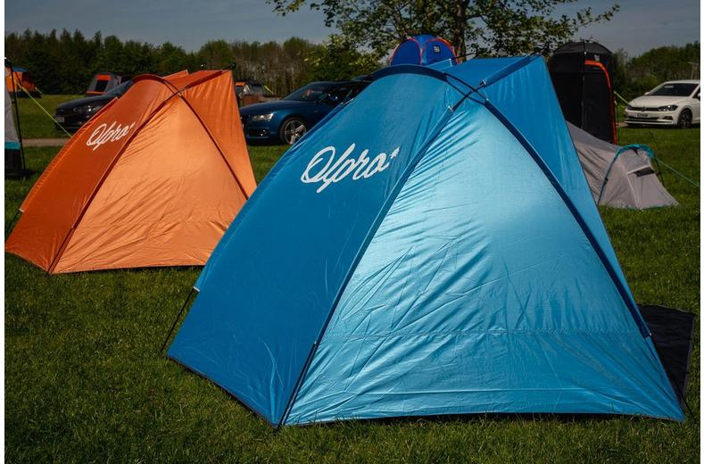 Olpro 3-4 Person Beach Tent (Blue) Olpro 3-4 Person Beach Tent (Blue)