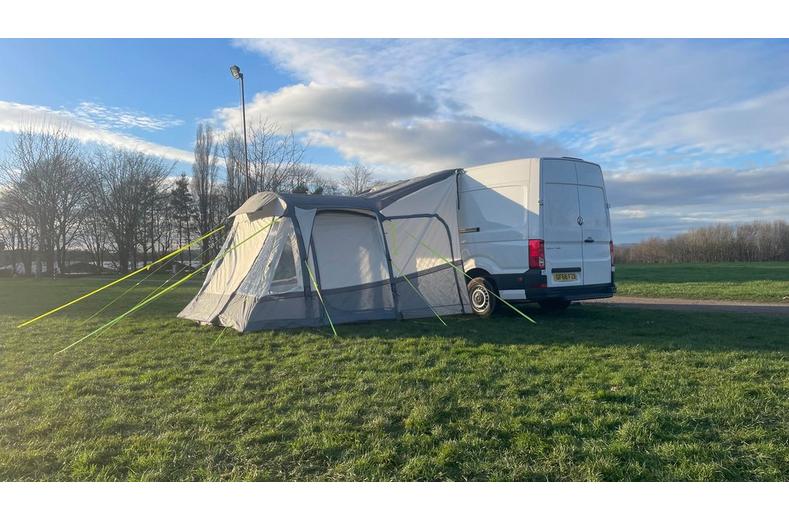 Loopo Breeze XL v2 Motorhome Awning ( Grey) Loopo Breeze XL v2 Motorhome Awning ( Grey)