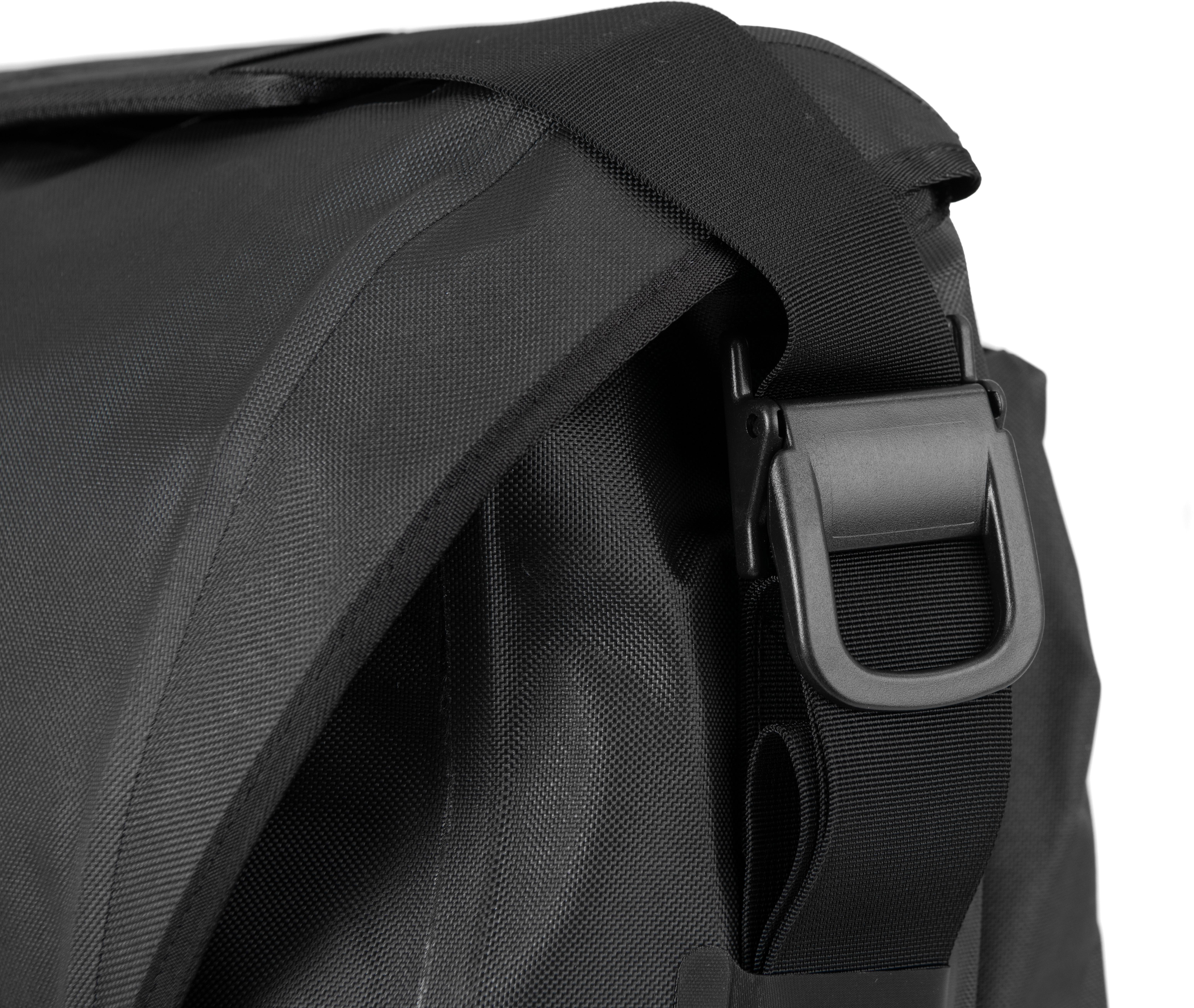 Brompton Metro Messenger Waterproof 20 Litres - Black