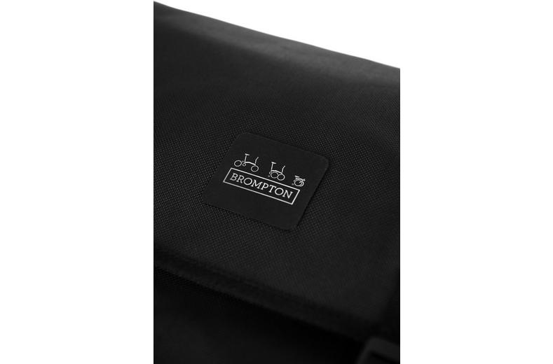 Brompton Metro Messenger Waterproof 20 Litres - Black Brompton Metro Messenger Waterproof 20 Litres - Black