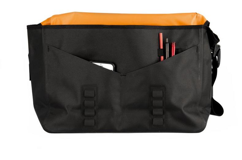 Brompton Metro Messenger Waterproof 20 Litres - Black Brompton Metro Messenger Waterproof 20 Litres - Black