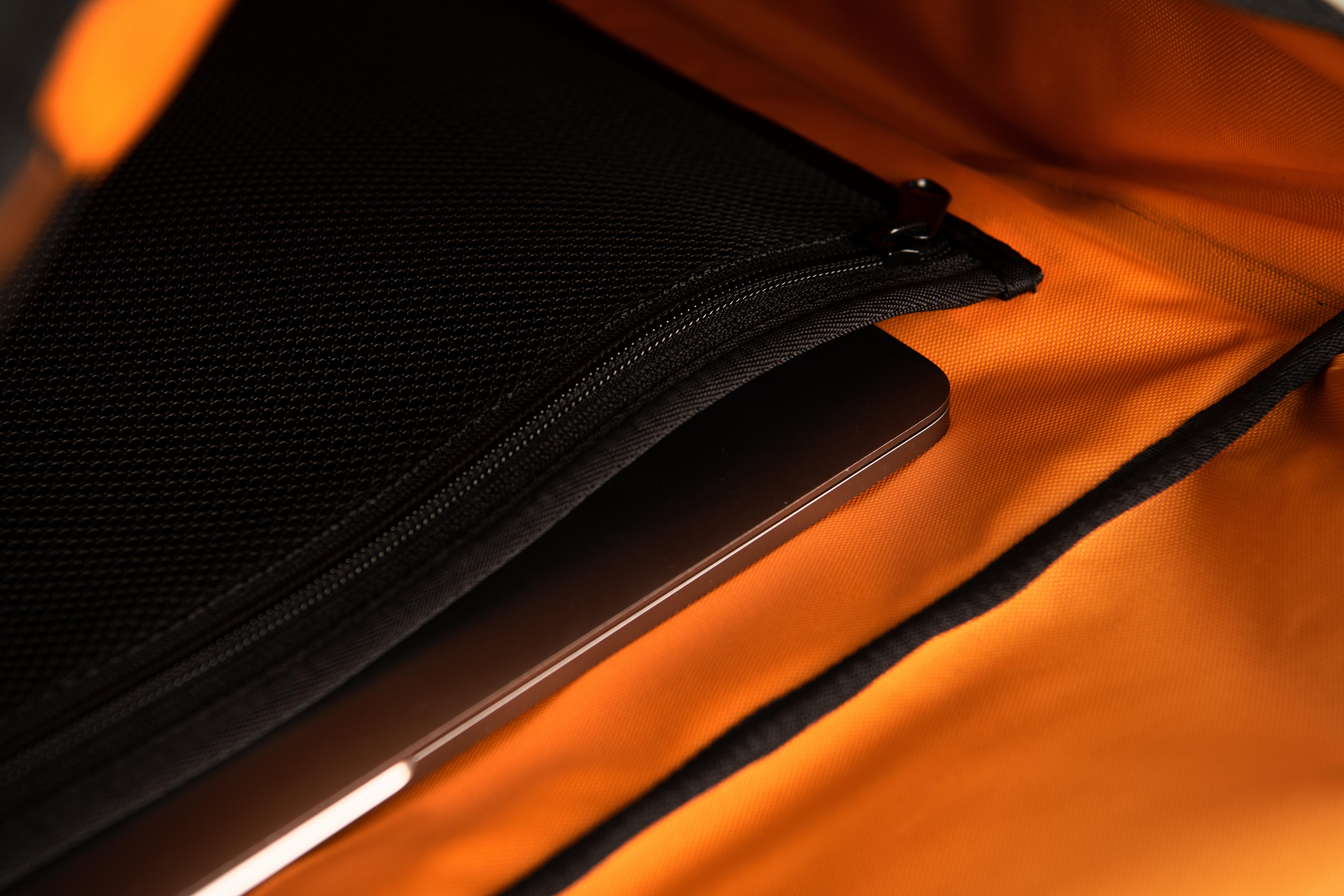 Brompton Metro Messenger Waterproof 20 Litres - Black