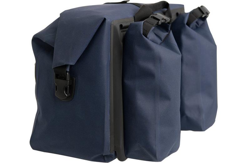 Brompton Borough Waterproof Roll Top 25 Litres - Navy Brompton Borough Waterproof Roll Top 25 Litres - Navy
