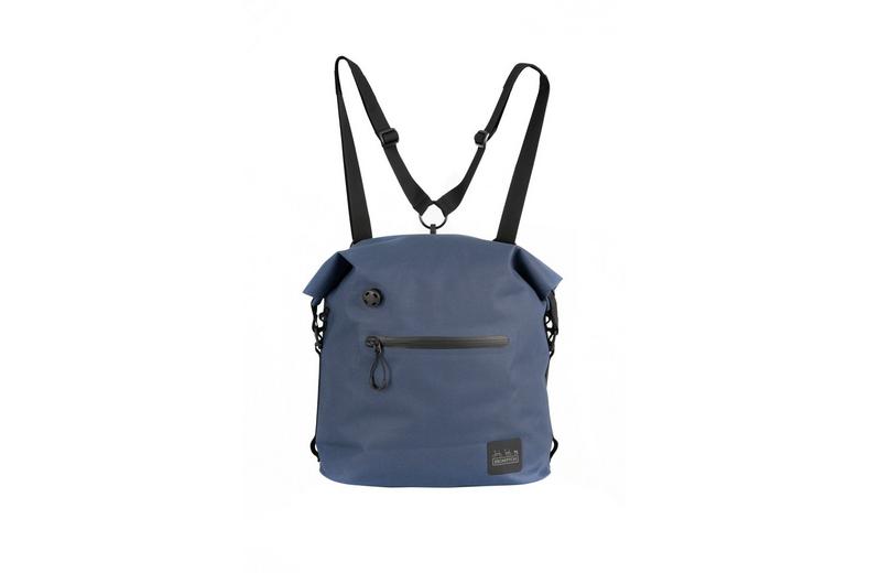 Brompton Borough Waterproof Roll Top 9 Litres - Navy Brompton Borough Waterproof Roll Top 9 Litres - Navy