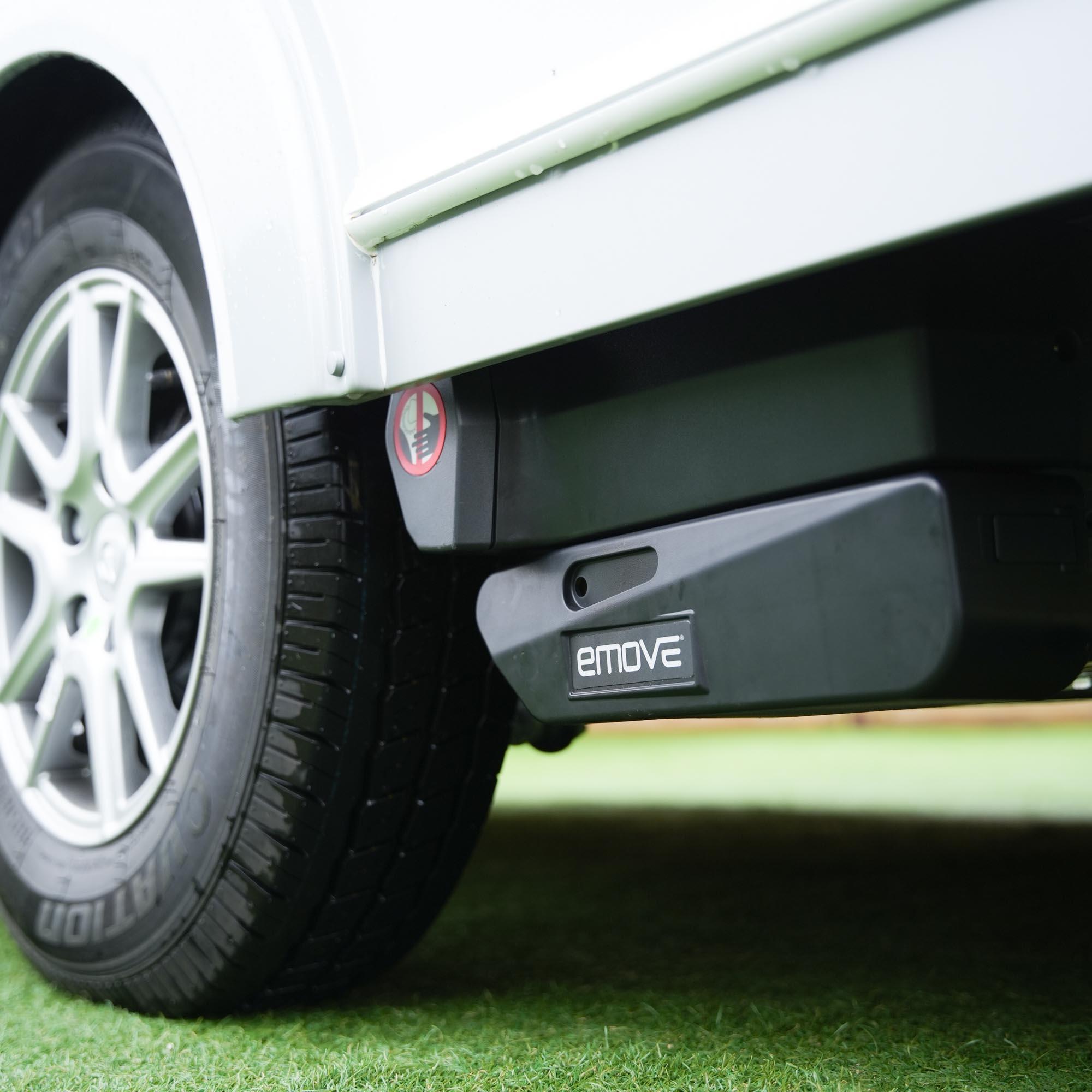 Streetwize Soft Start Gear Driven Auto Engaged Caravan Motor Mover