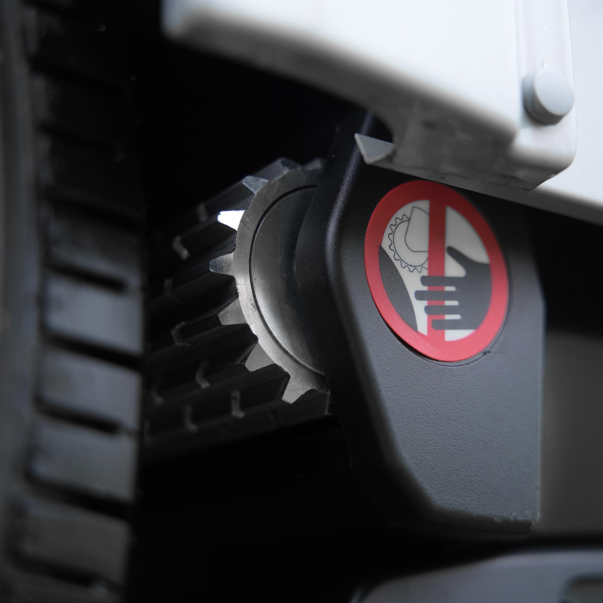 Streetwize Soft Start Gear Driven Auto Engaged Caravan Motor Mover