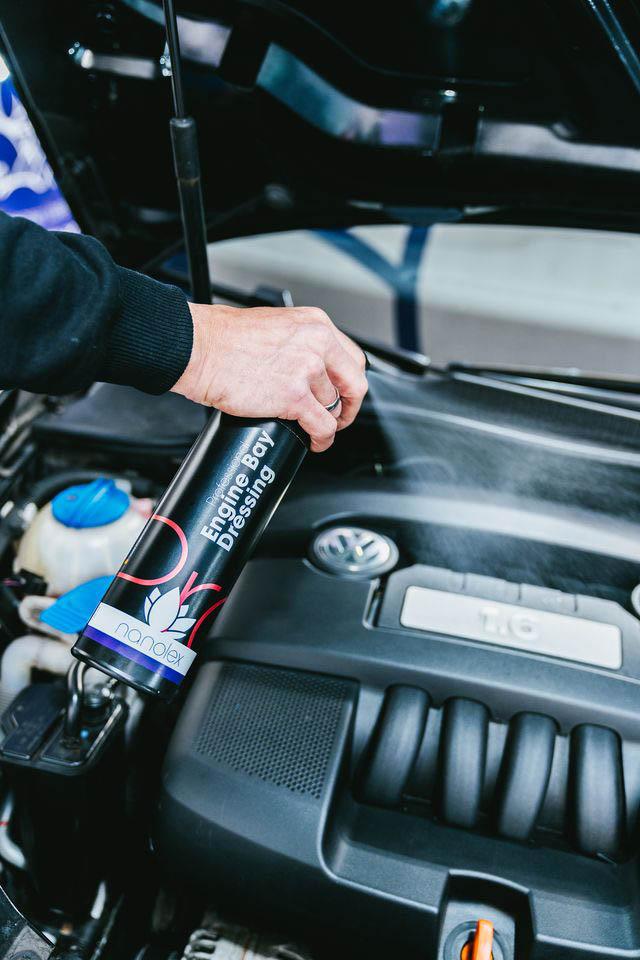 Nanolex  Professional Engine Bay Dressing 750ml