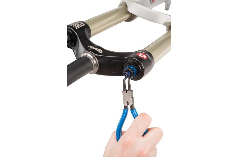 Park Tool RP-2 1.3mm Bent Internal Snap Ring Pliers Park Tool RP-2 1.3mm Bent Internal Snap Ring Pliers