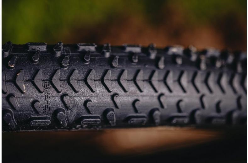 Schwalbe G-One RX Pro TLR Gravel Tyre, Transparent Sidewall 700x40c Schwalbe G-One RX Pro TLR Gravel Tyre, Transparent Sidewall 700x40c