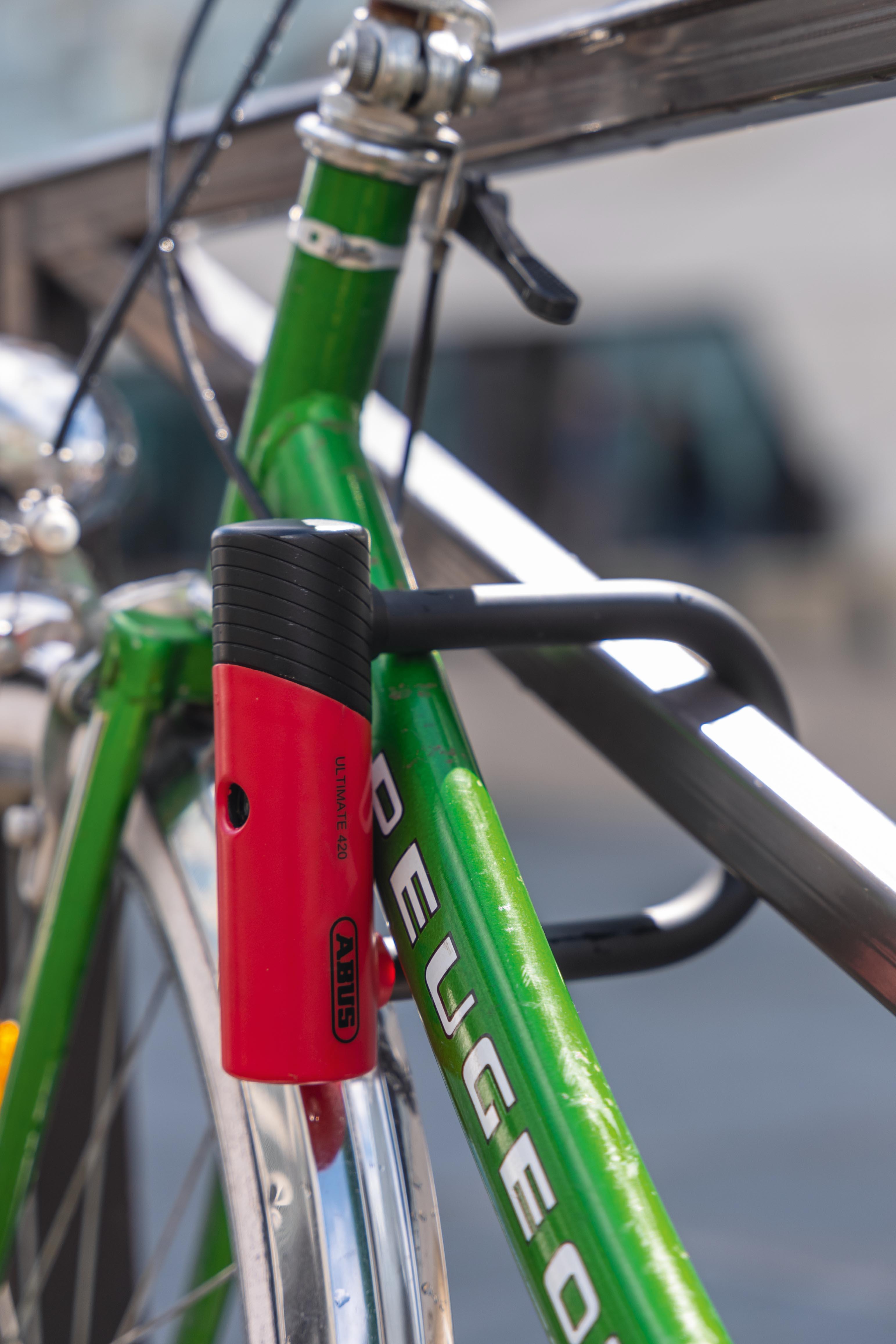 ABUS D-Lock 420K/150 HB140 + USH