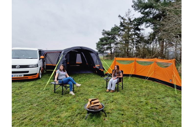 Inflatable Orange Windbreak Inflatable Orange Windbreak