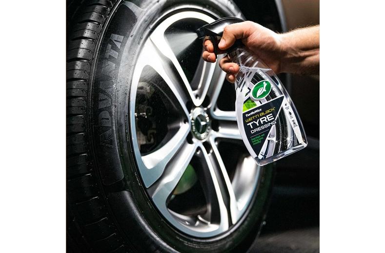 Turtle Wax Wet n Black Tyre Dressing 500ML Turtle Wax Wet n Black Tyre Dressing 500ML
