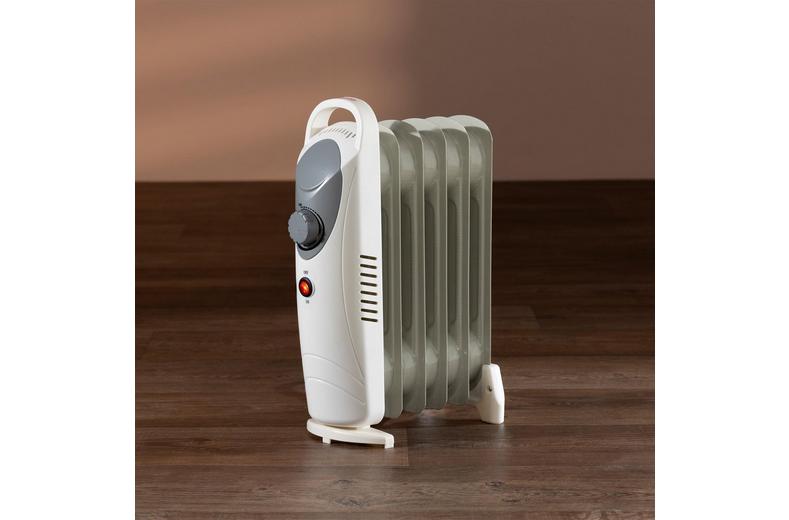 DAEWOO 800W Mini Oil Filled Radiator DAEWOO 800W Mini Oil Filled Radiator
