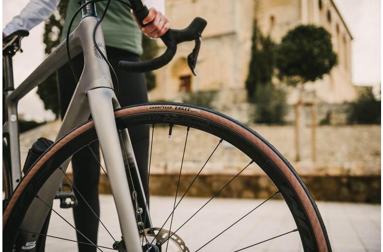 Goodyear Eagle Tubeless Tyre Bundle Goodyear Eagle Tubeless Tyre Bundle