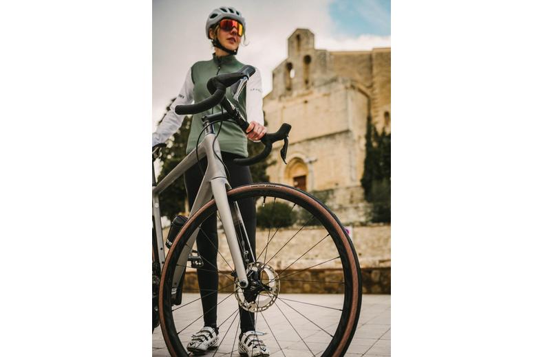 Goodyear Eagle Tubeless Tyre Bundle Goodyear Eagle Tubeless Tyre Bundle