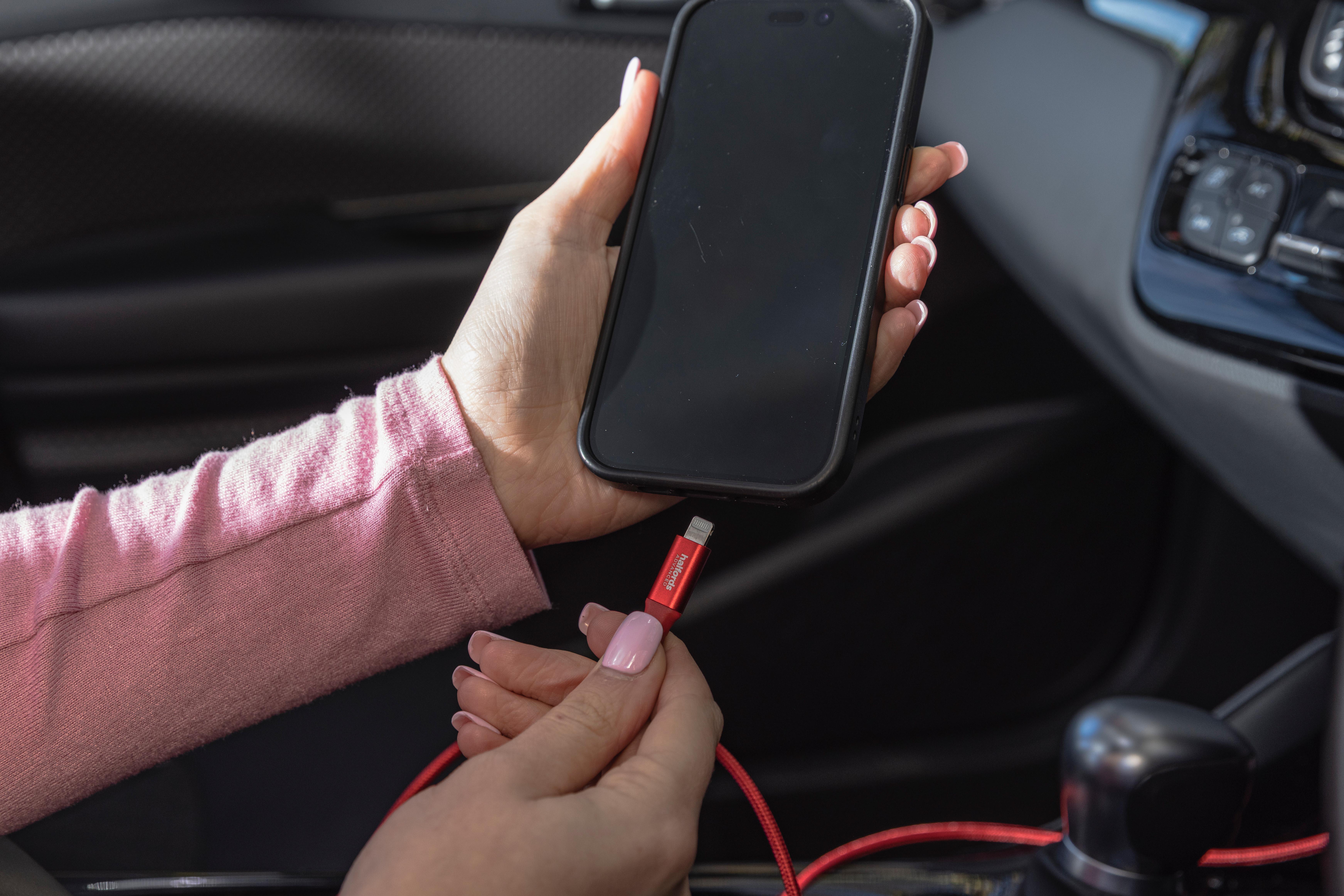 Halfords USB-A to Lightning 1.2m Red