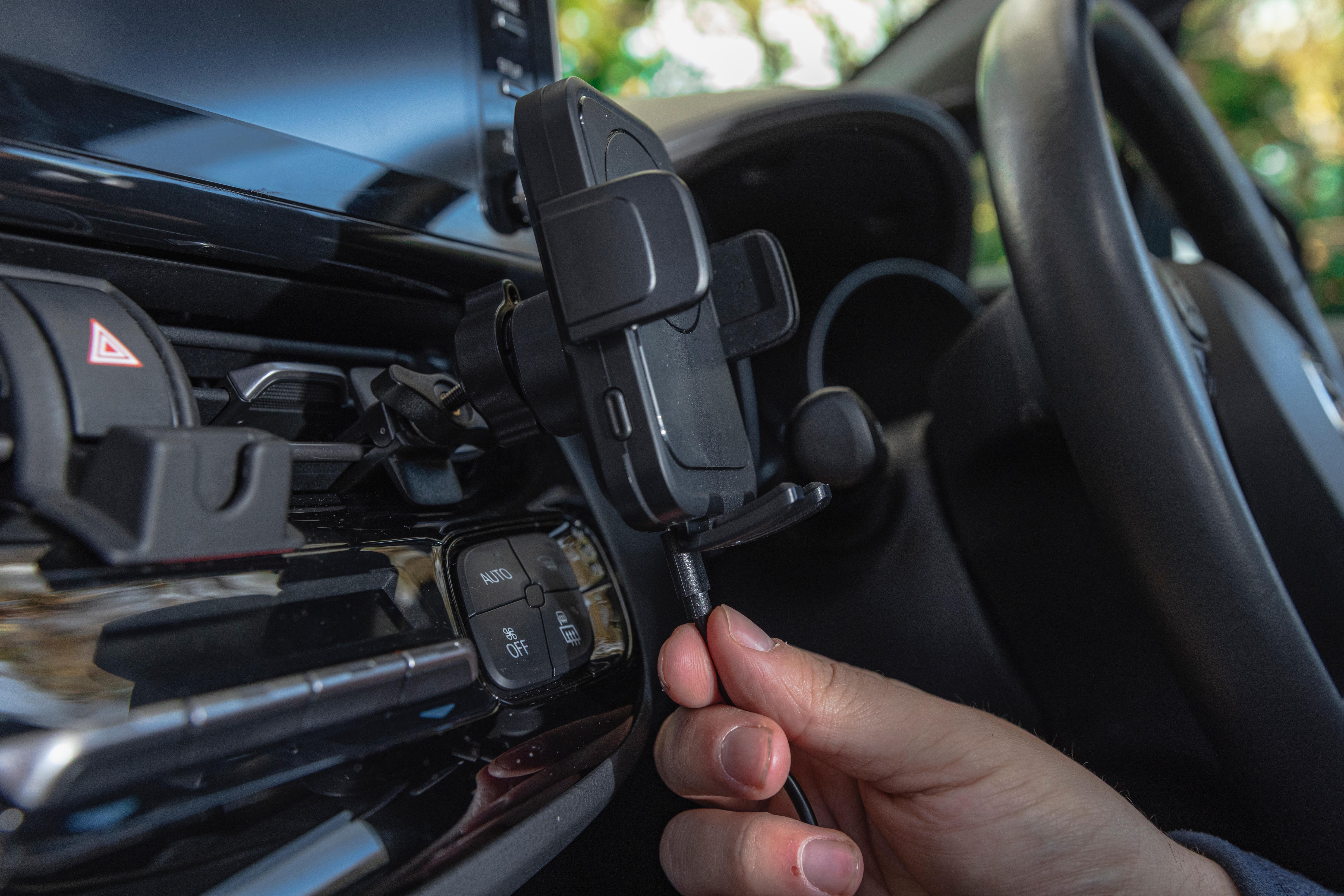 Halfords Advanced Automatic Vent Phone Holder