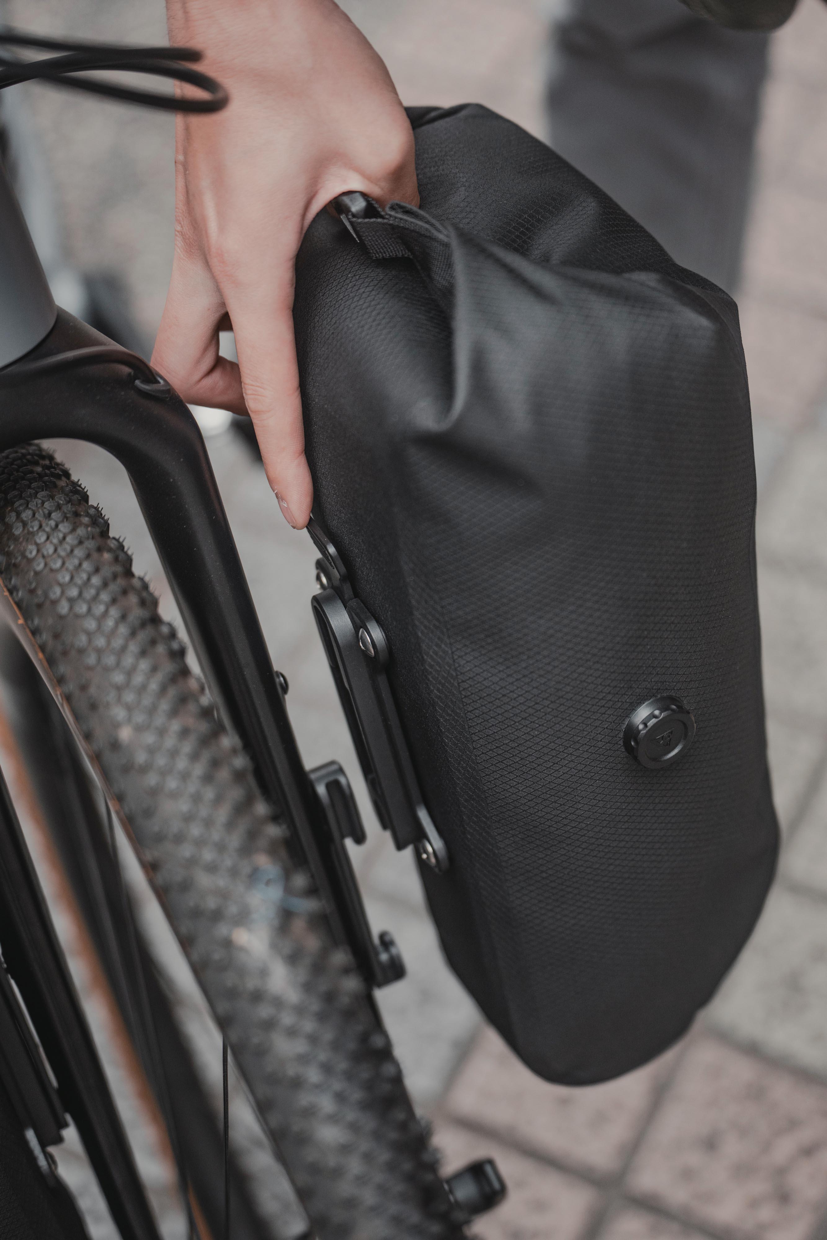 Topeak Fork Drybag 5.8L Quick Release, Black