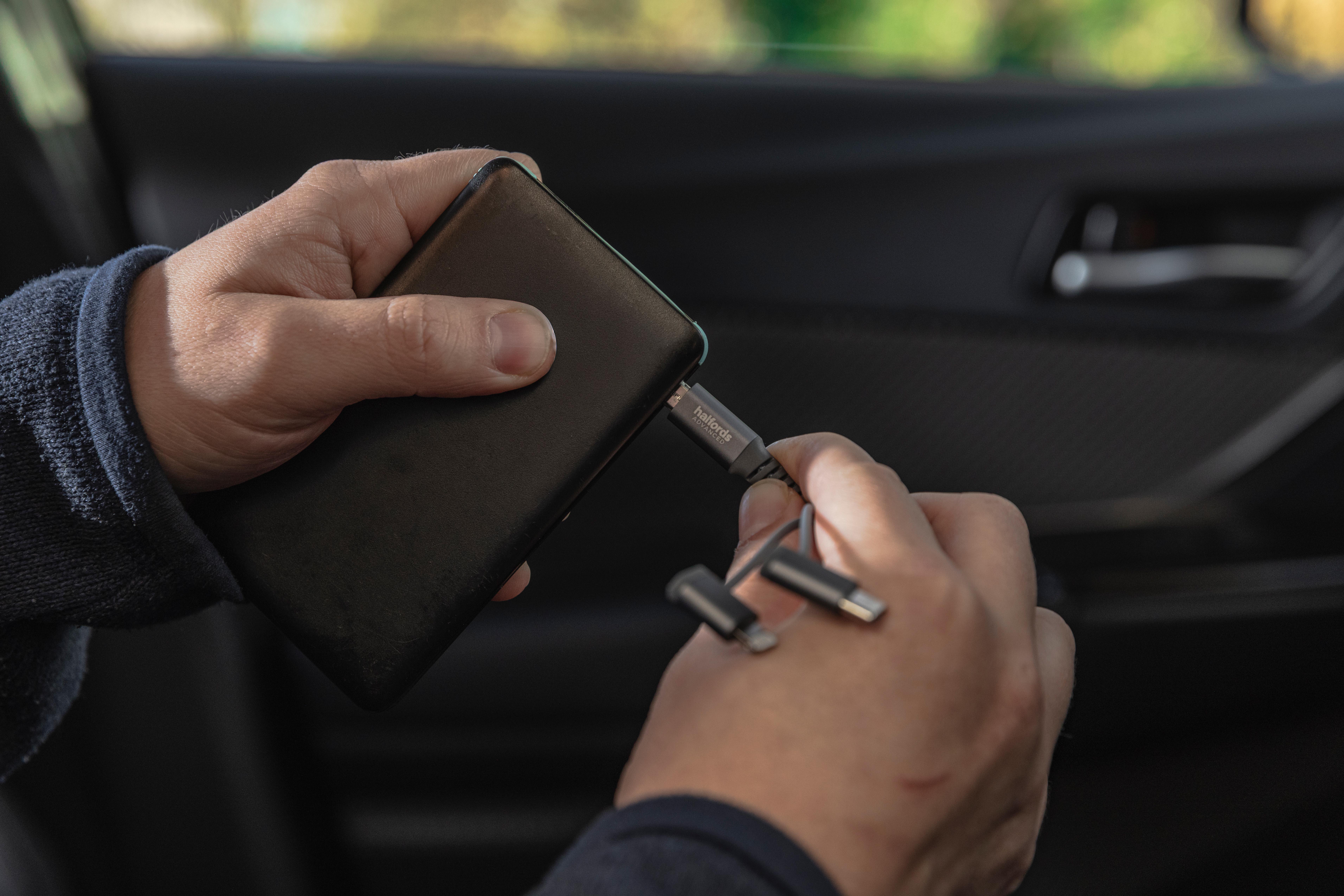 Halfords USB-A to USB-C & Lightning Cable 1.2m Charcoal