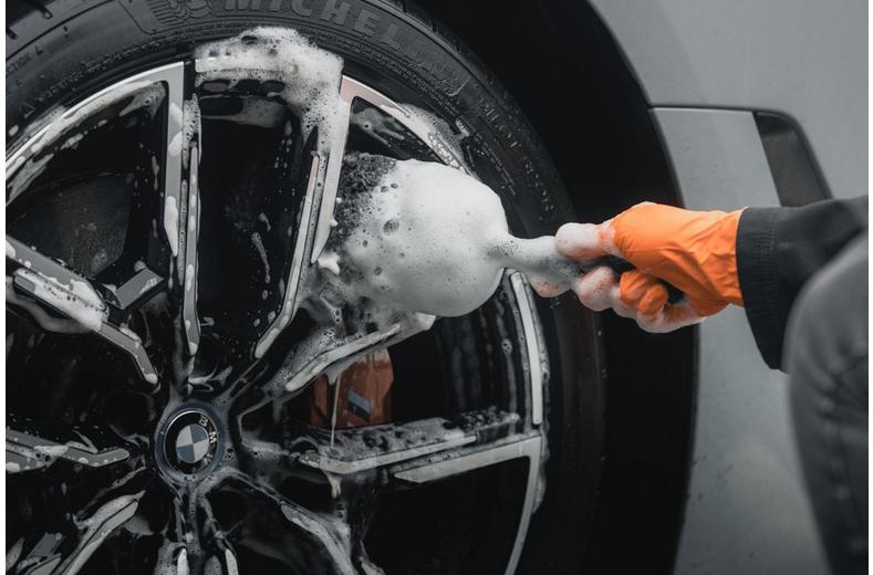 Halfords Advanced Microfibre Alloy Brush Halfords Advanced Microfibre Alloy Brush