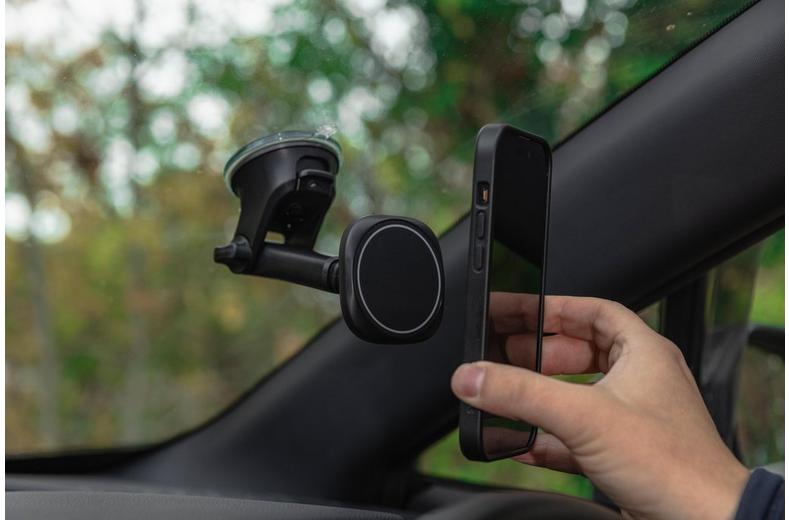 Halfords Advanced Magnetic Windscreen and Dash Phone Holder Halfords Advanced Magnetic Windscreen and Dash Phone Holder