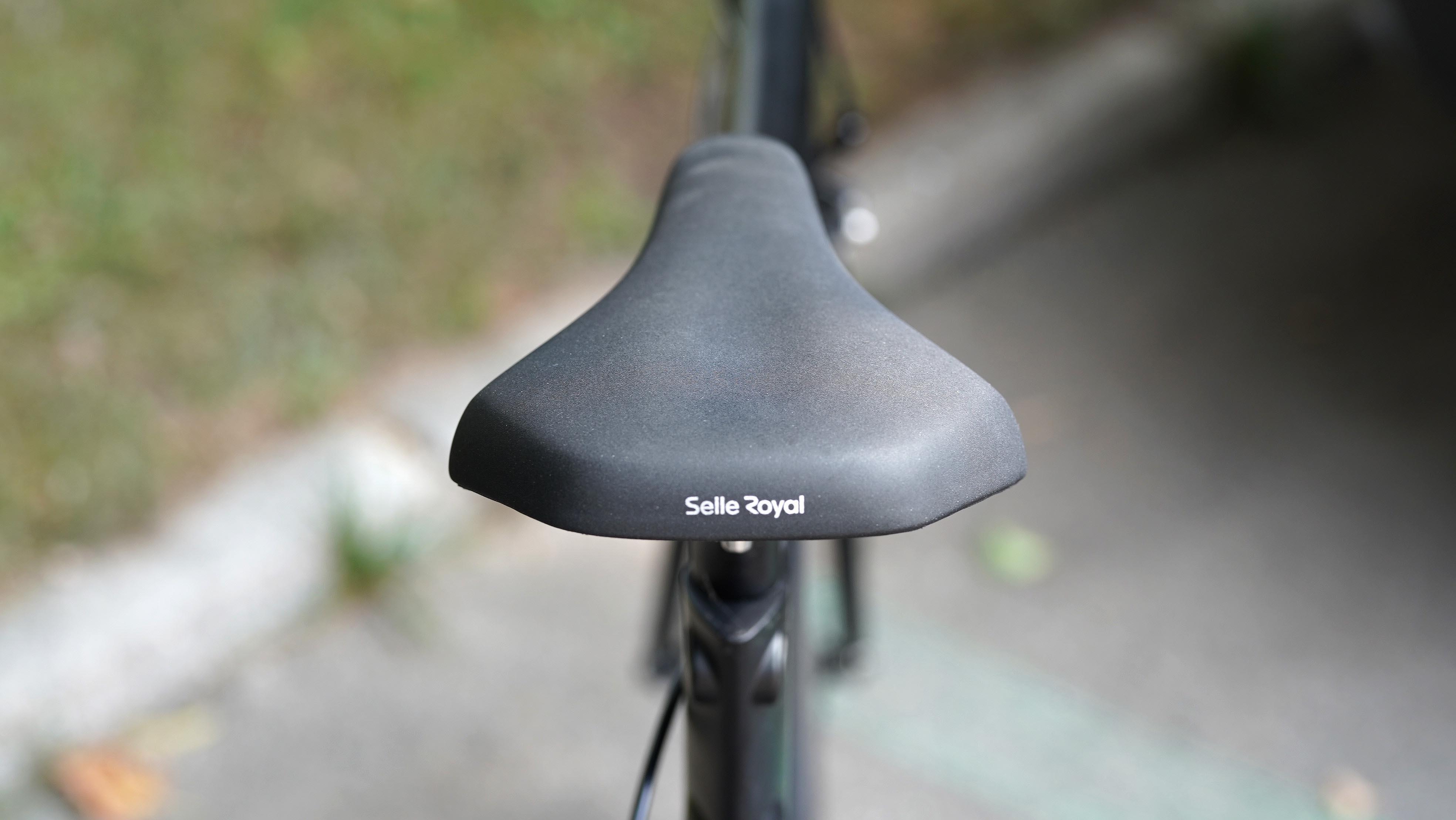 Selle Royal Essenza Athletic Saddle