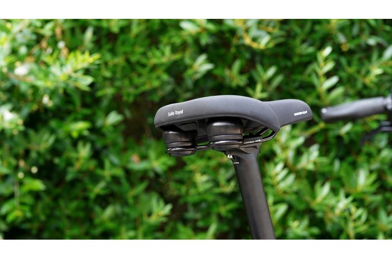 Selle Royal Essenza Relaxed Saddle Selle Royal Essenza Relaxed Saddle