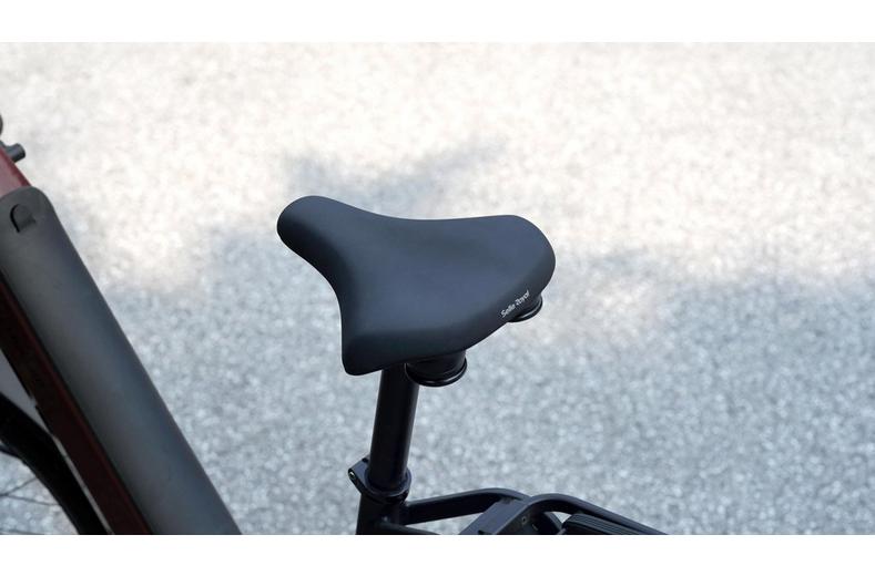 Selle Royal Essenza Relaxed Saddle Selle Royal Essenza Relaxed Saddle