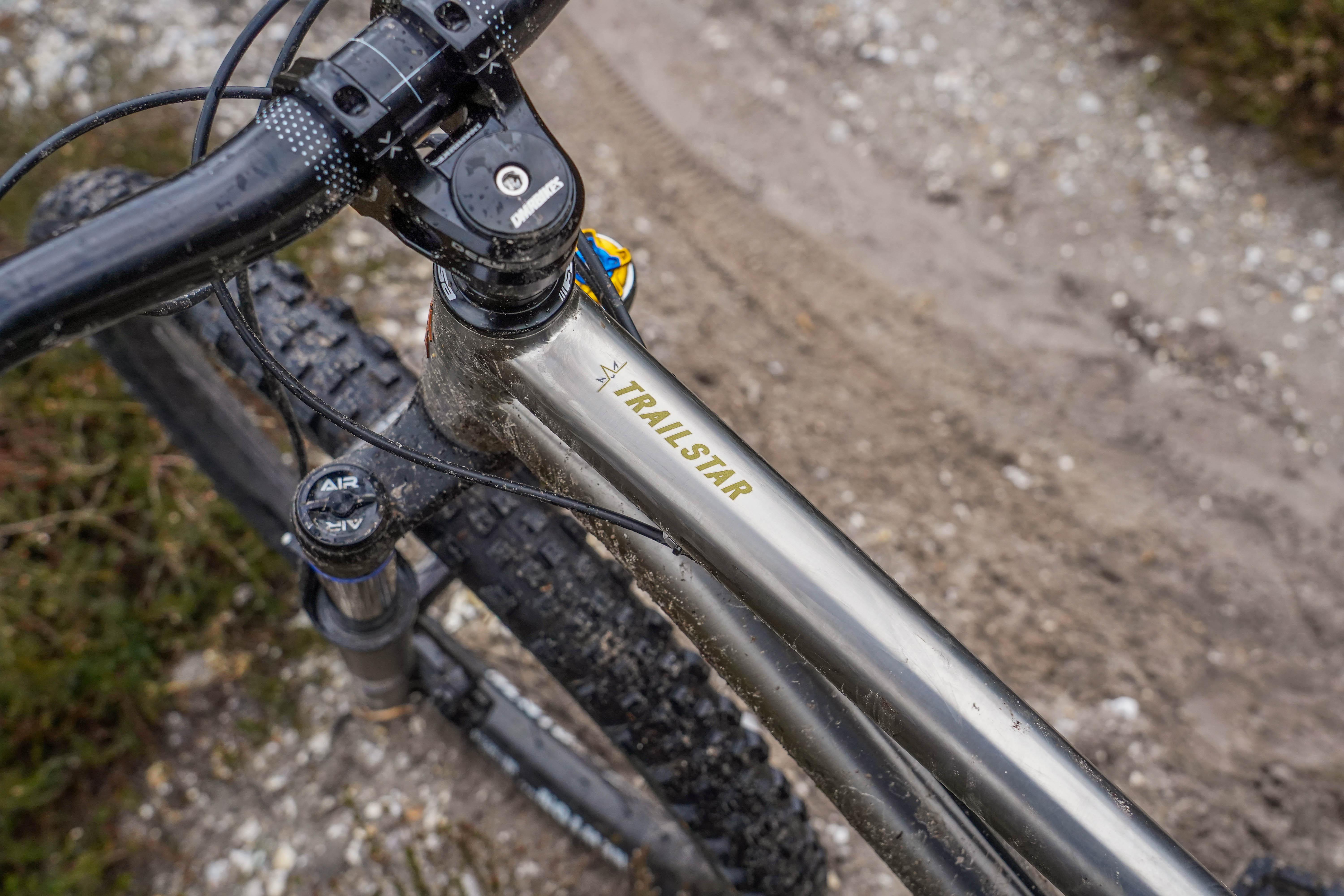 DMR Trailstar Titanium Frame, L3 | Halfords UK