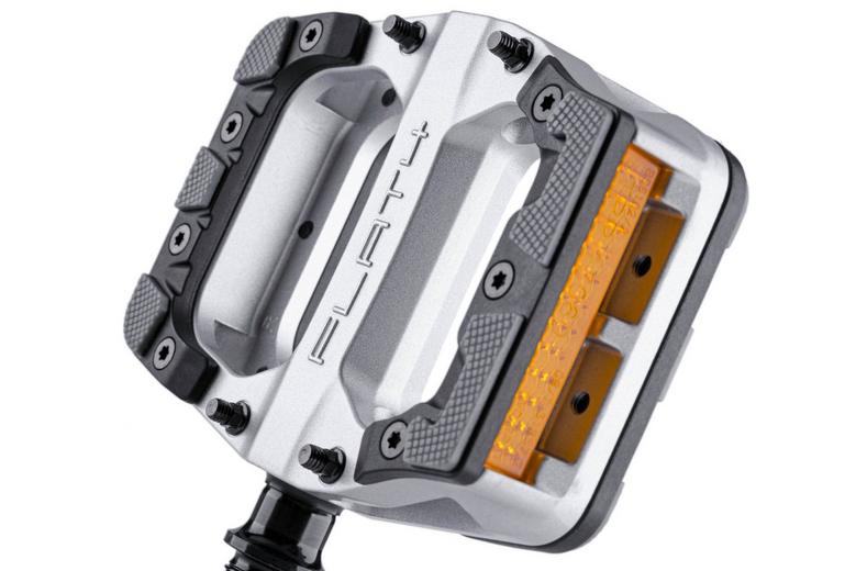 DMR Flat 4 Pedals, Silver DMR Flat 4 Pedals, Silver
