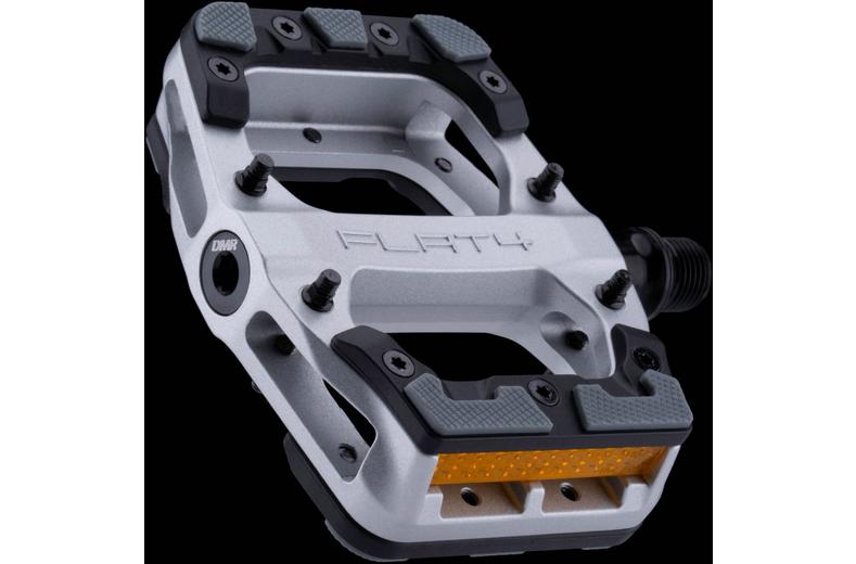 DMR Flat 4 Pedals, Silver DMR Flat 4 Pedals, Silver