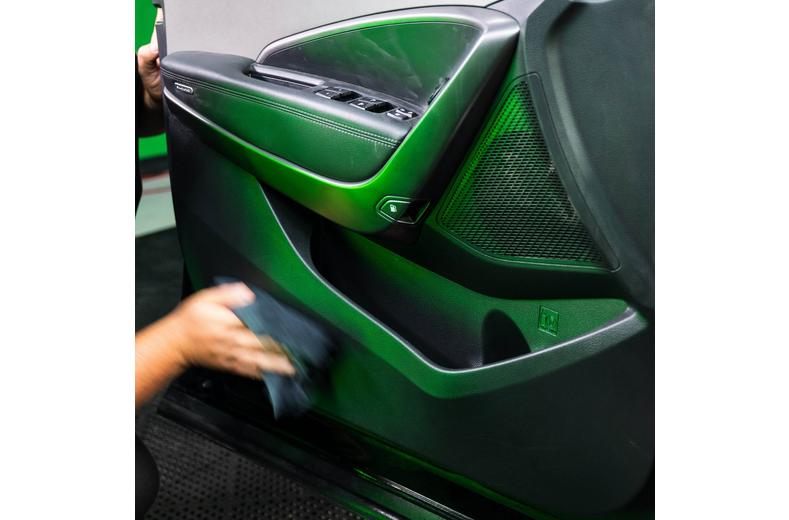 Hybrid Solutions Inside Job 500ml Zest Hybrid Solutions Inside Job 500ml Zest