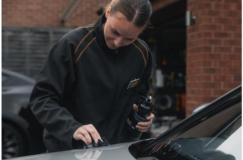 Halfords Advanced Scratch & Swirl Compound Halfords Advanced Scratch & Swirl Compound