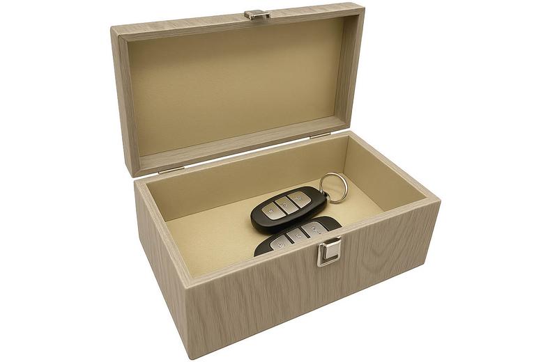 Simply Auto Faraday Box Oak Large Simply Auto Faraday Box Oak Large