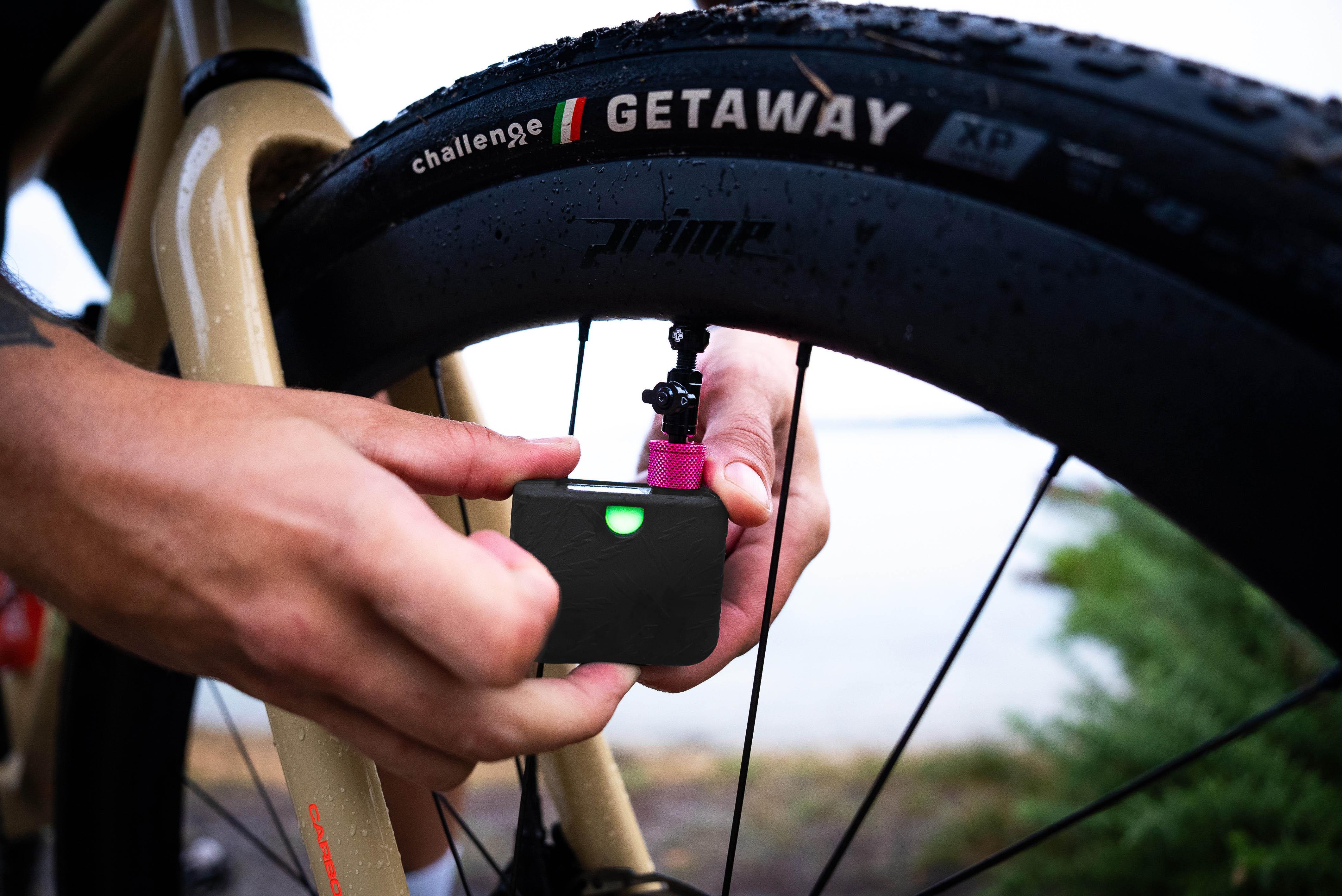 Muc-Off AirMach Electric Mini Inflator