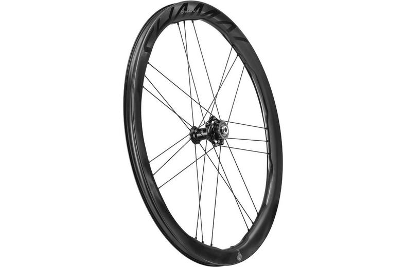 Campagnolo Shamal Dual Profile Carbon Disc Brake Wheelset Campagnolo Shamal Dual Profile Carbon Disc Brake Wheelset