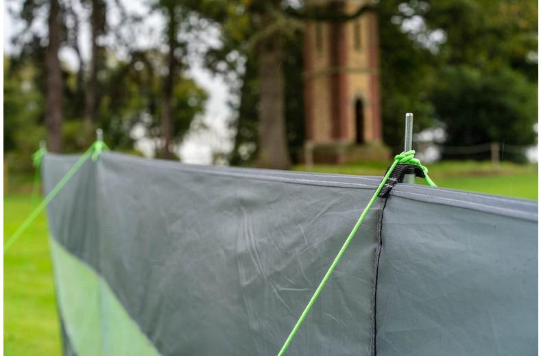 Olpro Compact Windbreak - Charcoal and Black Olpro Compact Windbreak - Charcoal and Black