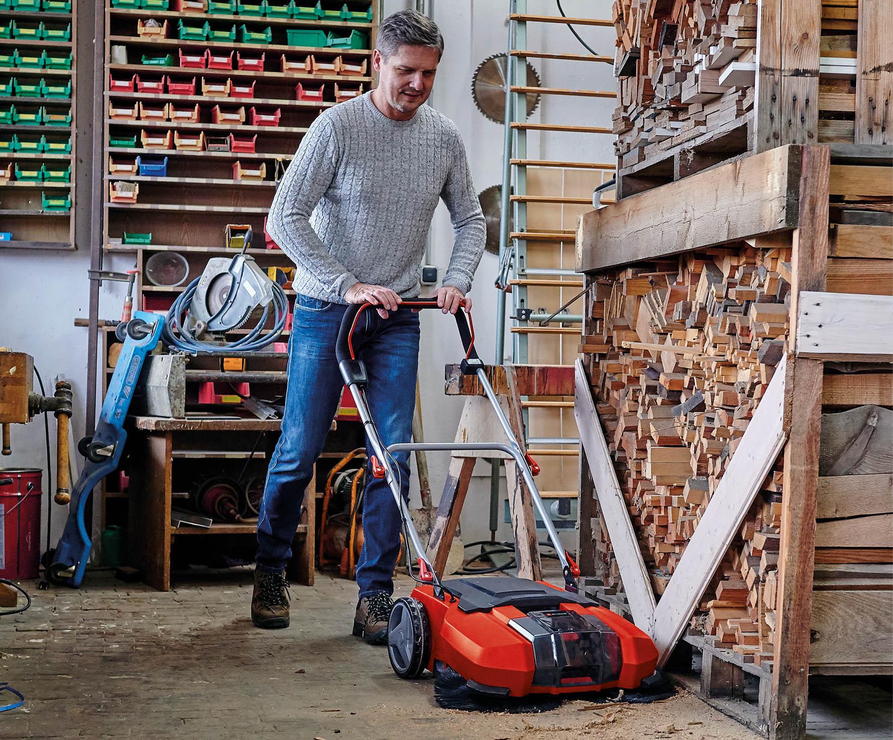 Einhell 18V Cordless Push Sweeper