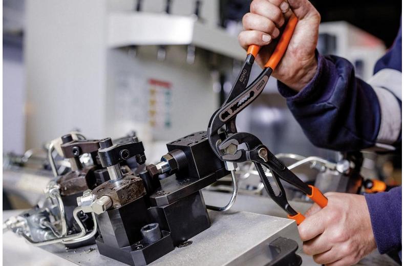 BAHCO 7224 SLIP JOINT PLIER 10IN Q/A CAP 61MM BAHCO 7224 SLIP JOINT PLIER 10IN Q/A CAP 61MM