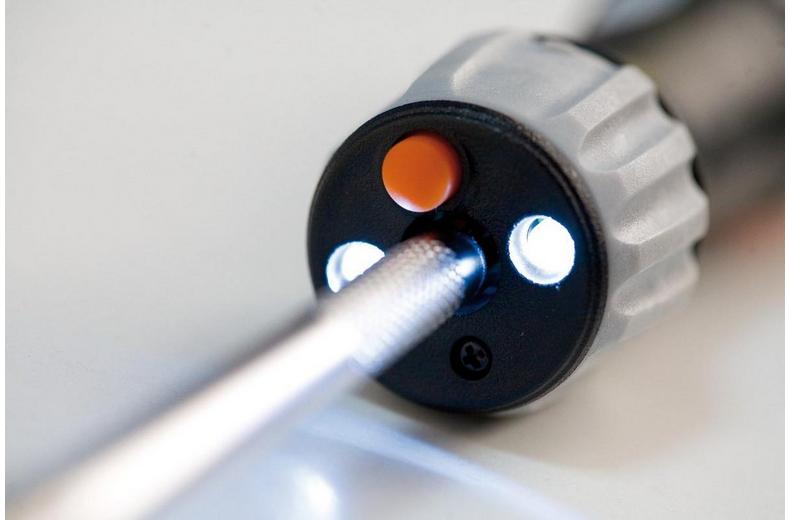 808050L RATCHET S/DRIVER + BITS + LCD 808050L RATCHET S/DRIVER + BITS + LCD