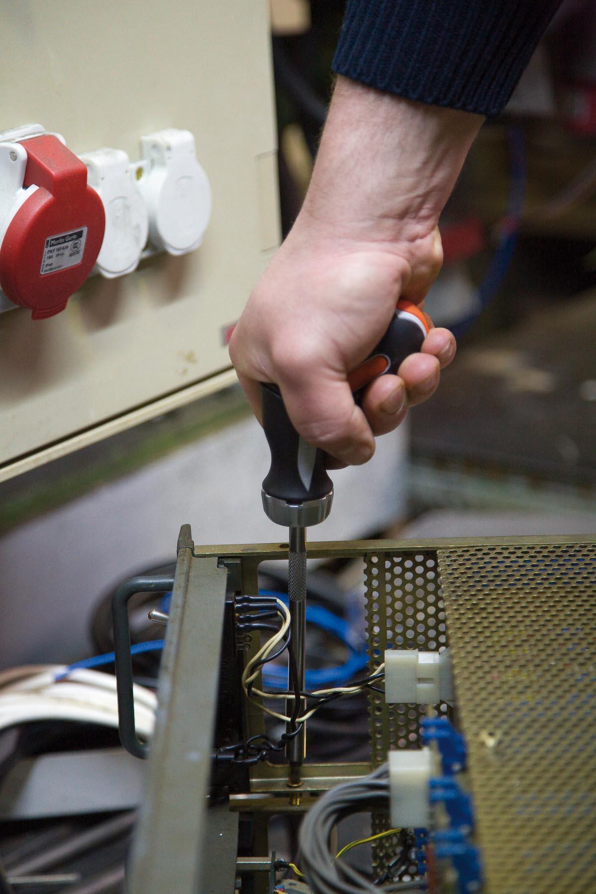 808050P PISTOL RATCHET S/DRIVER + BITS