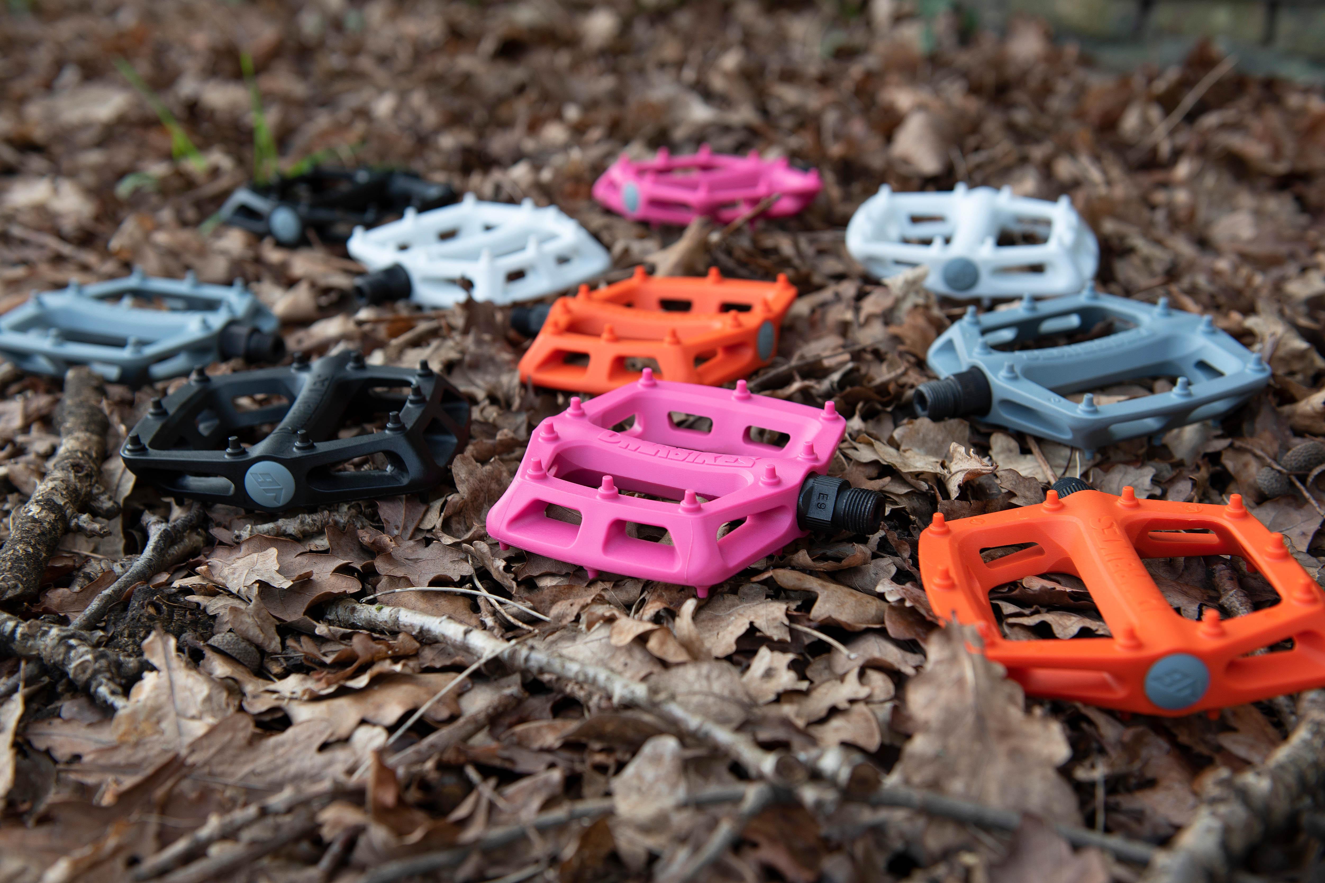 DMR V6 Nylon MTB Pedals