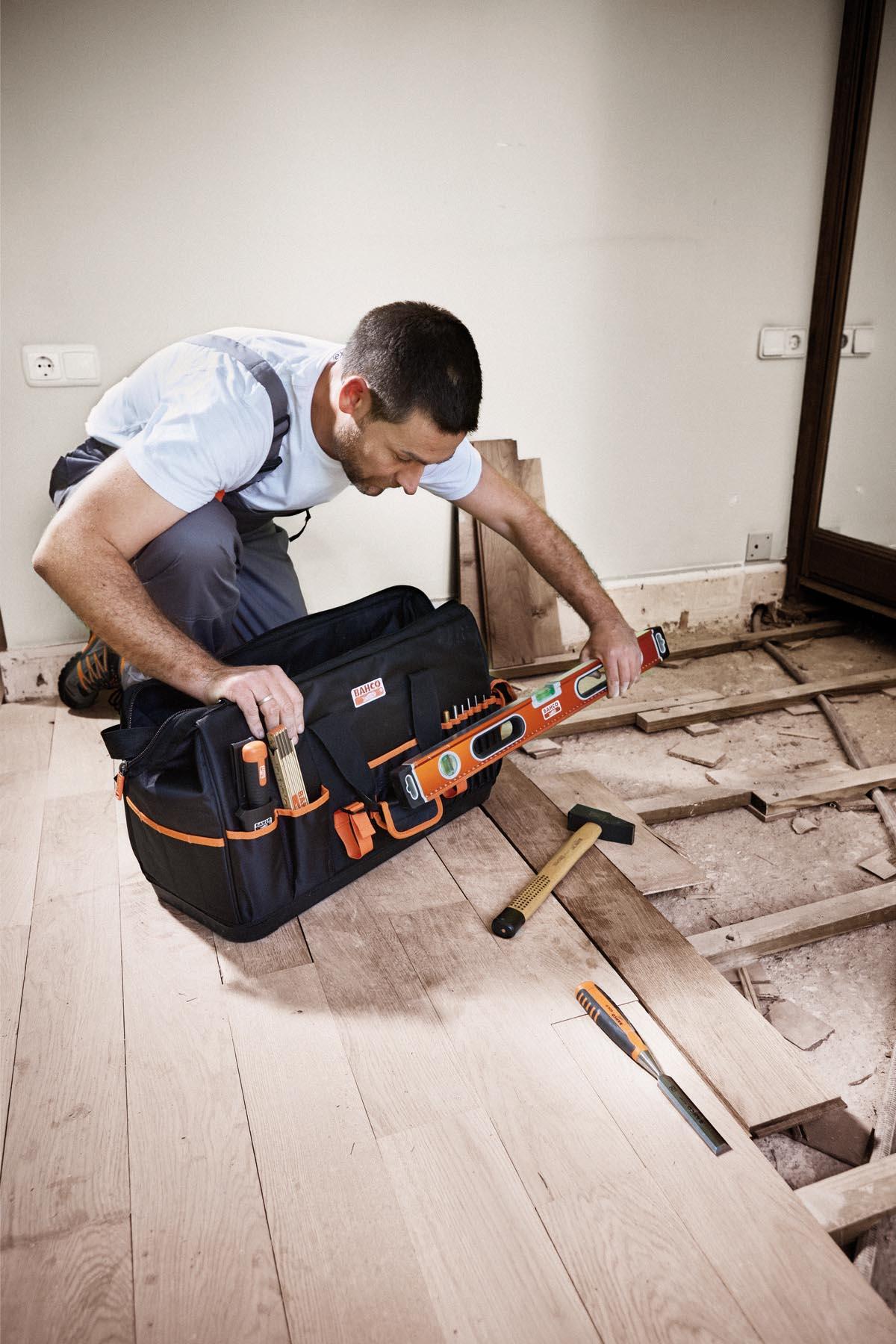 BAHCO 24IN CLOSED BAG - HARD BOTTOM