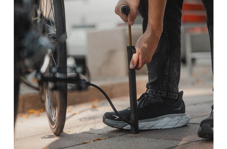 Topeak Road Morph Hand Pump With Gauge Black Topeak Road Morph Hand Pump With Gauge Black