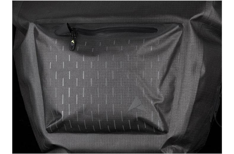 Altura Thunderstorm Adventure Pannier - 25L Altura Thunderstorm Adventure Pannier - 25L