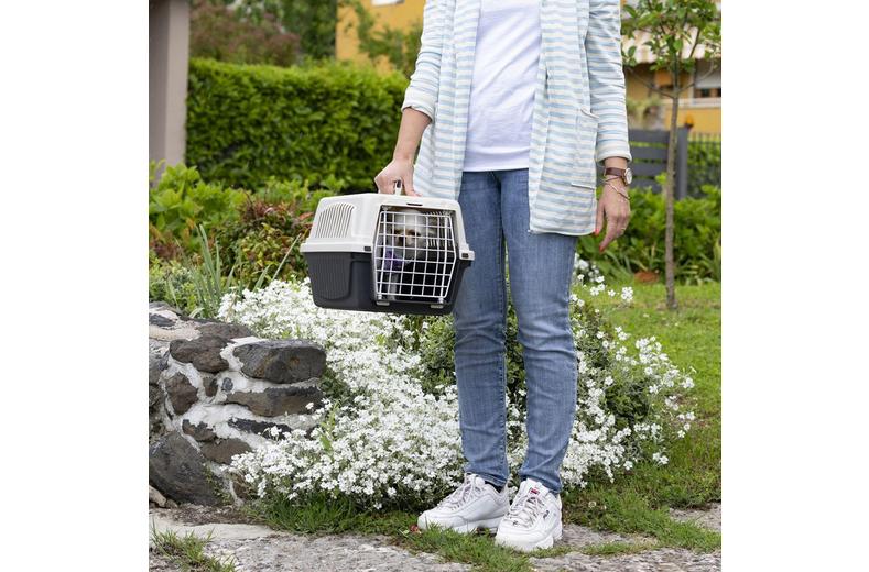 Ferplast Small Animal Carrier large Ferplast Small Animal Carrier large