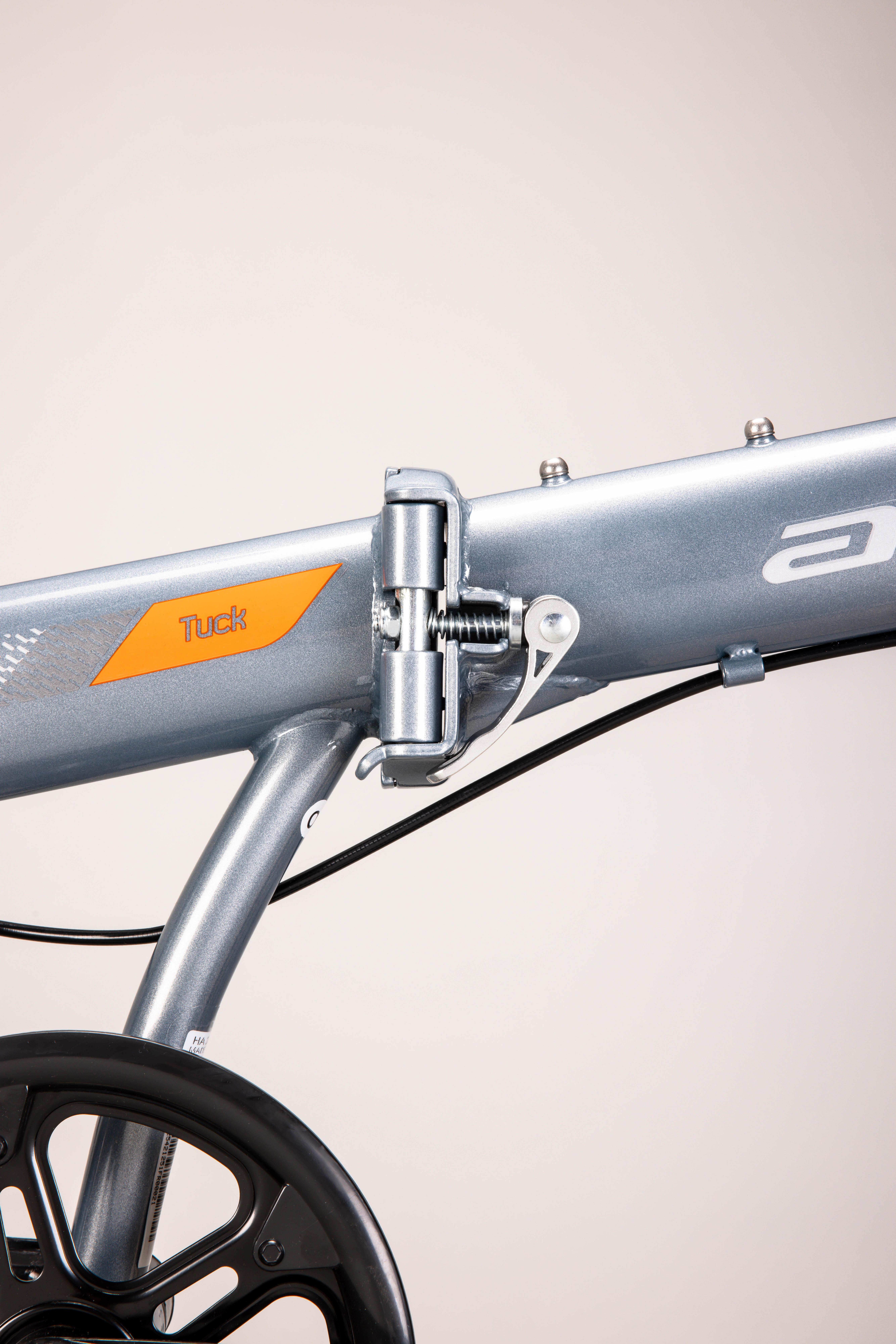 Apollo Tuck Folding Bike